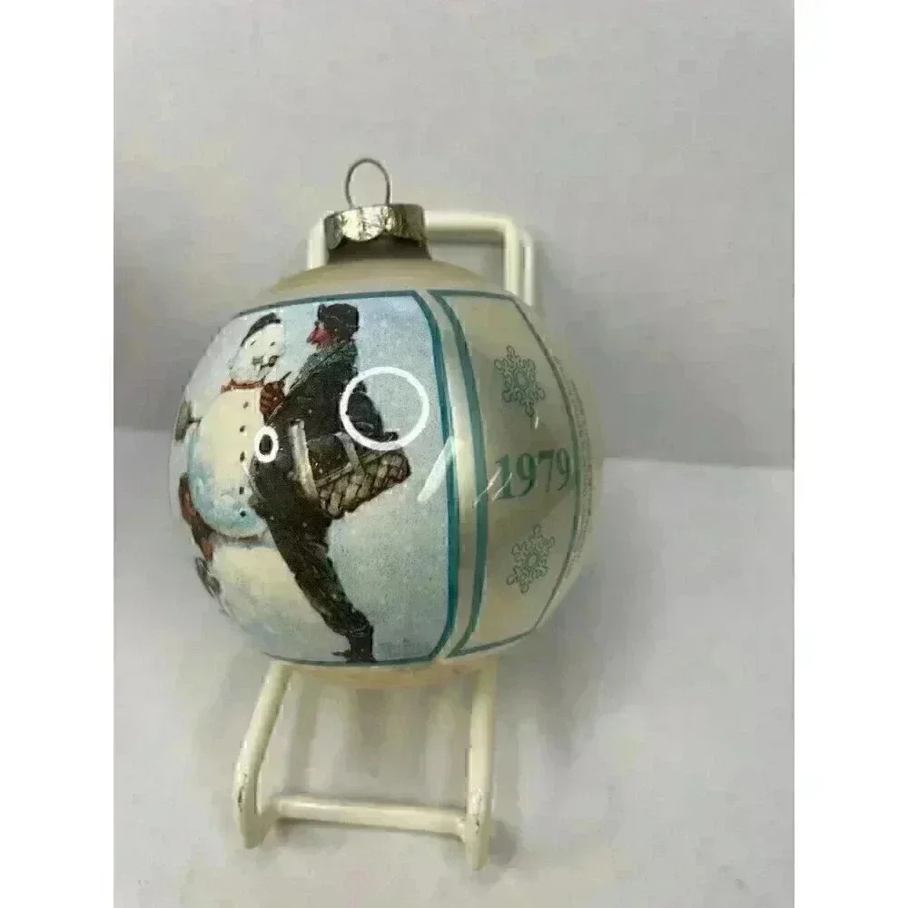 Vintage Norman Rockwell Ornament Snow Sculpture 1979 - Picture 2 of 8